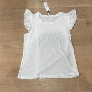 NWT BB Dakota White Lace Sleeve Top